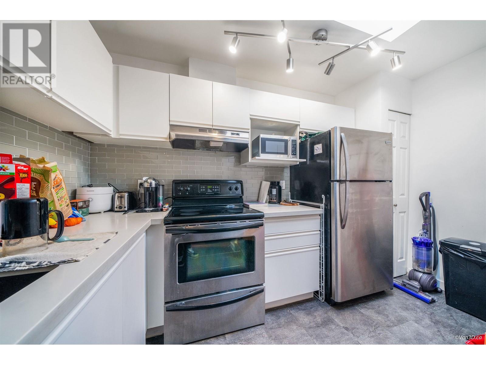 A308 40100 Willow Crescent, Squamish, British Columbia  V8B 0L8 - Photo 2 - R2851655