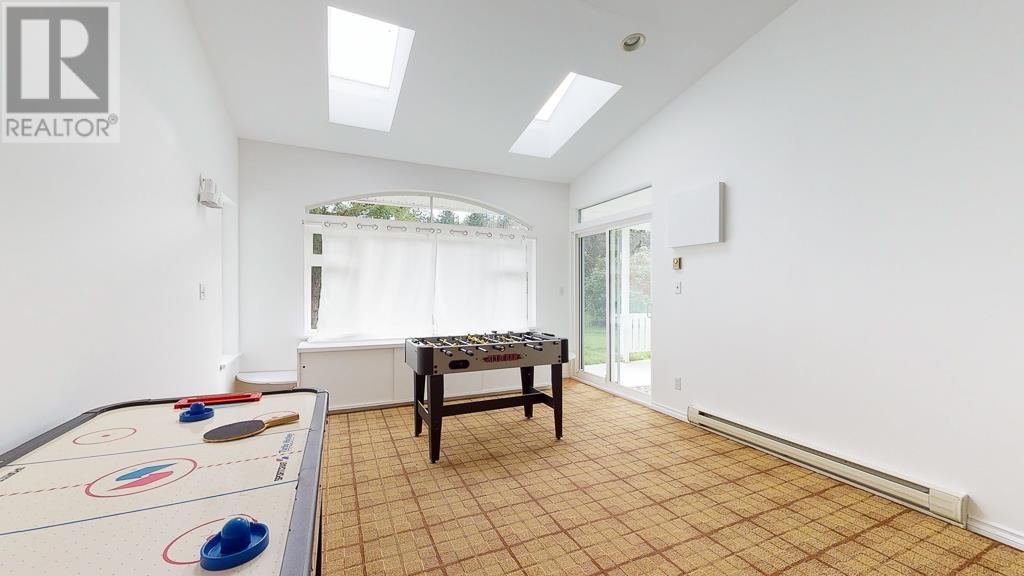 1186 Sunshine Coast Highway, Gibsons, British Columbia  V0N 1V2 - Photo 23 - R2851642