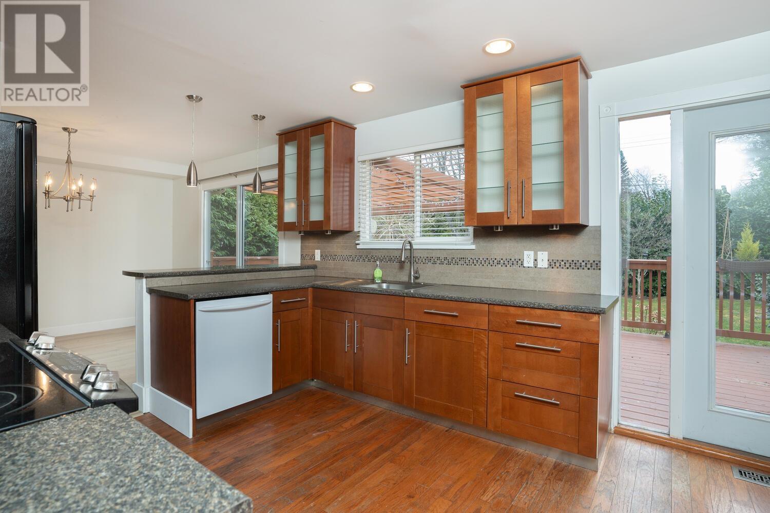 856 55a Street, Delta, British Columbia  V4M 3M4 - Photo 13 - R2851690