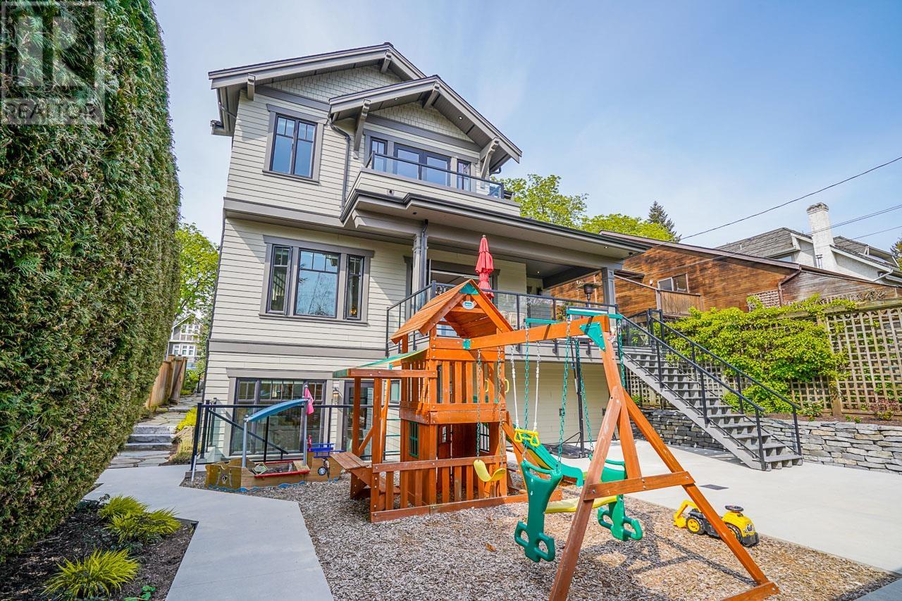 3530 W 34th Avenue, Vancouver, British Columbia  V6N 2K8 - Photo 1 - R2851692