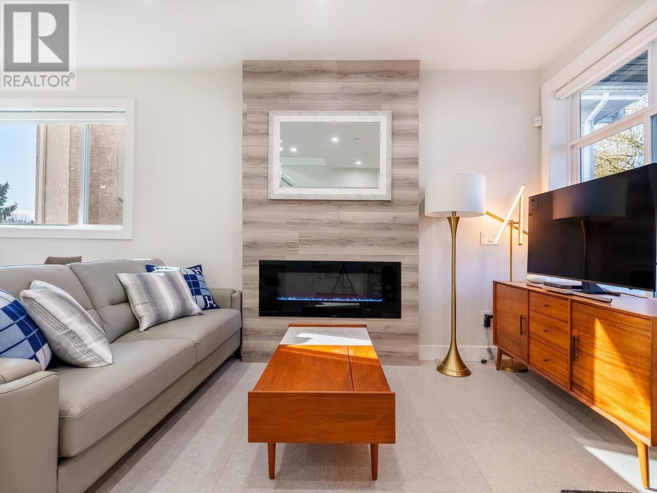 5182 Aberdeen Street, Vancouver, British Columbia  V5R 4M3 - Photo 3 - R2851970