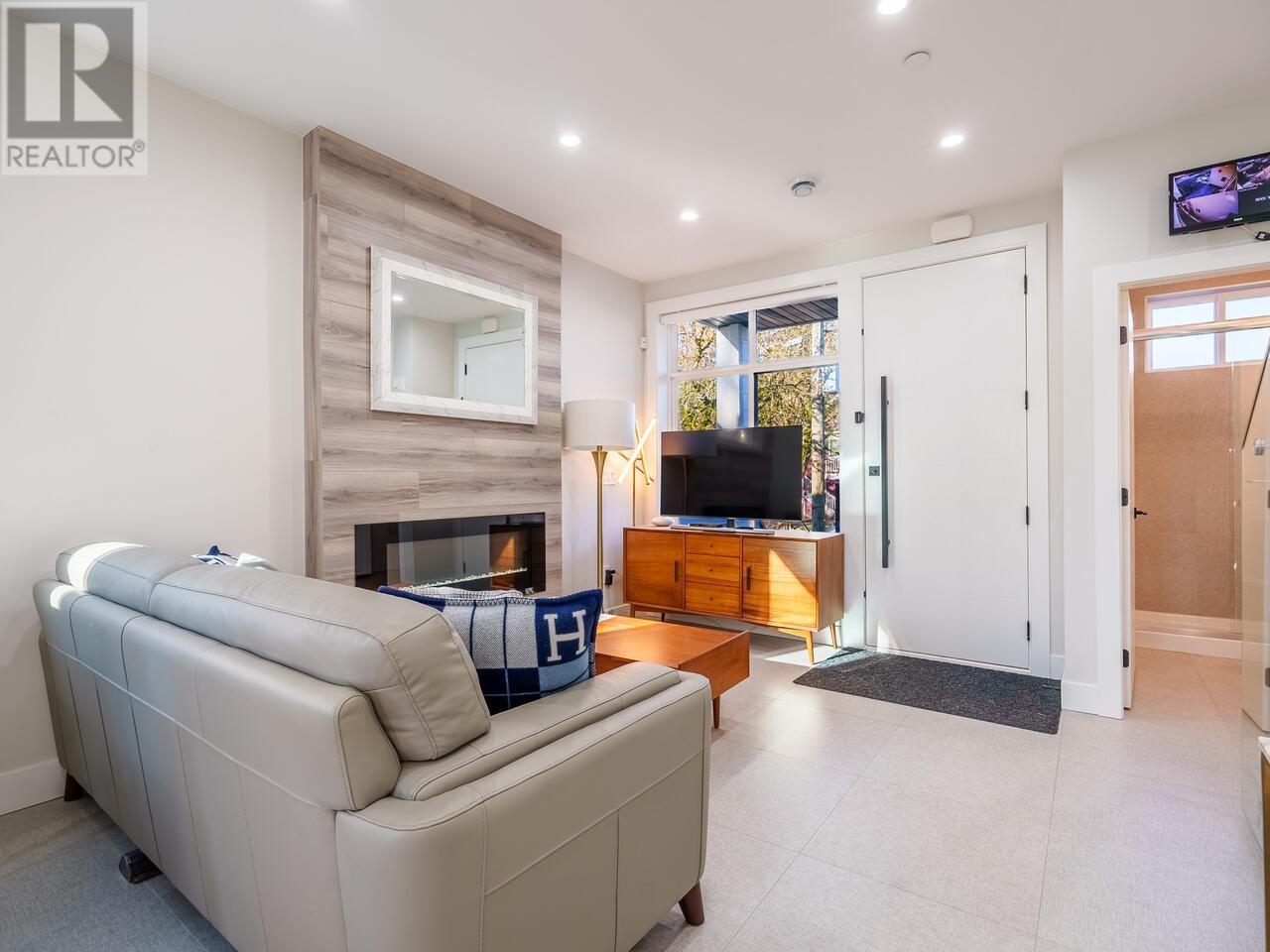 5182 Aberdeen Street, Vancouver, British Columbia  V5R 4M3 - Photo 7 - R2851970