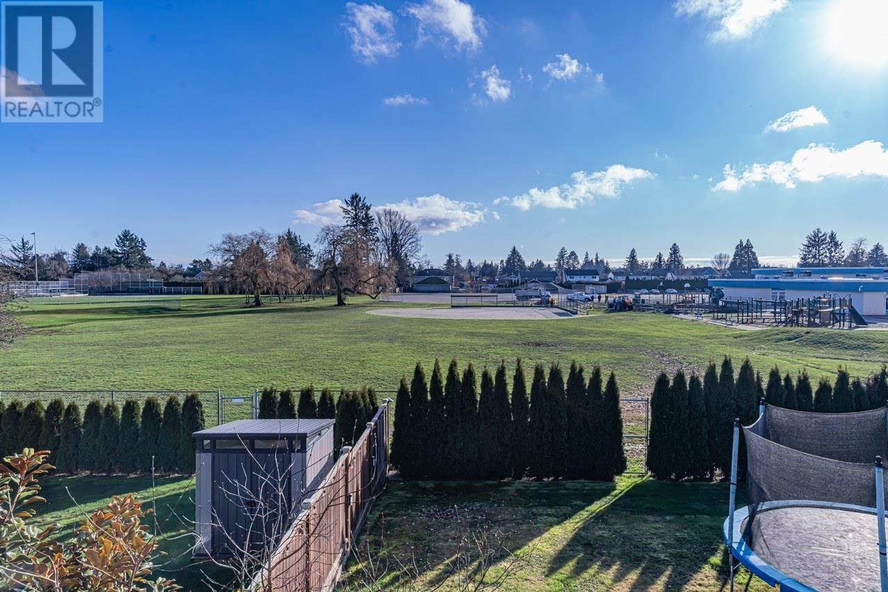 5500 52 Avenue, Ladner, British Columbia  V4K 2C5 - Photo 1 - R2851952
