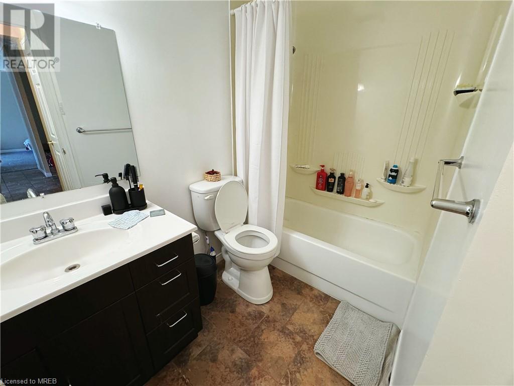 333 Commissioners Road W Unit# 105, London, Ontario  N6J 4X7 - Photo 8 - 40544009