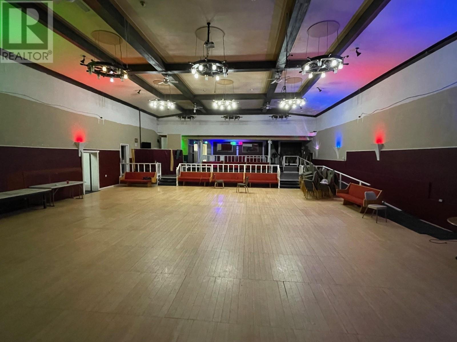 726 Twelfth Street, New Westminster, British Columbia  V3M 4J9 - Photo 3 - C8057783