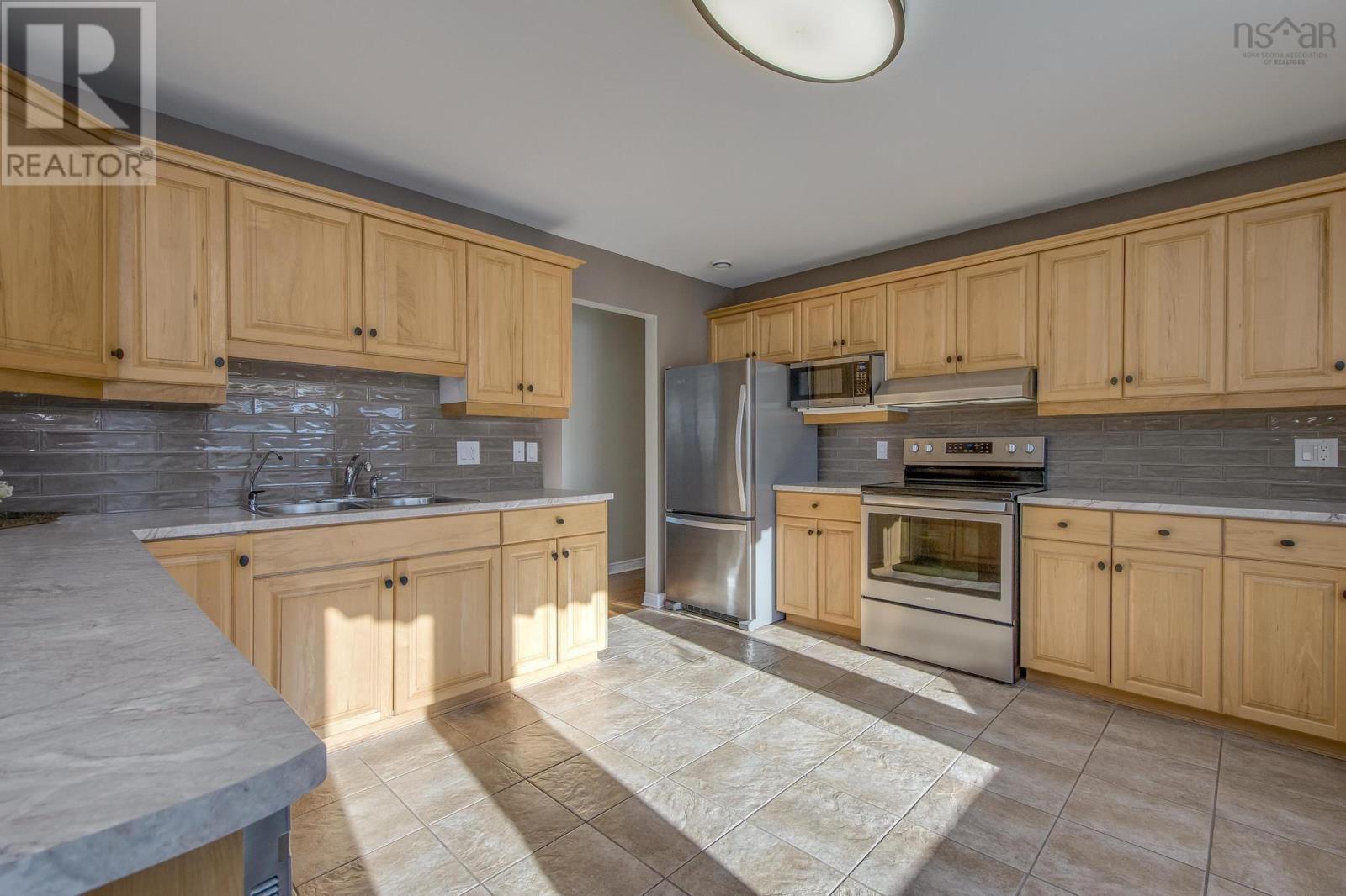 5 Waterloo Way, Stillwater Lake, Nova Scotia  B3Z 1H2 - Photo 12 - 202403198