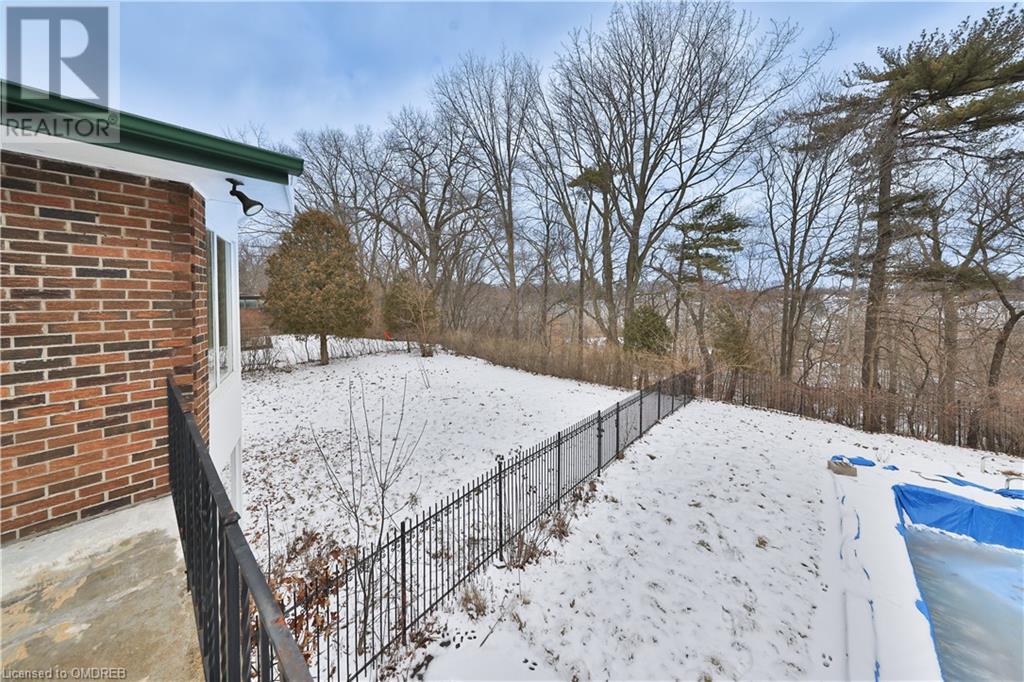 540 Sir Richard's Road, Mississauga, Ontario  L5C 1A2 - Photo 30 - 40543762