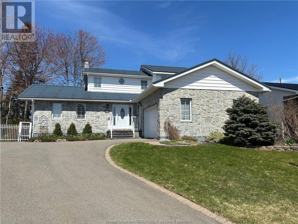 42 Lasalle, Moncton, New Brunswick  E1A 5L6 - Photo 1 - M157388