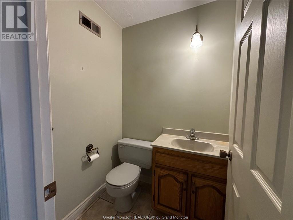 42 Lasalle, Moncton, New Brunswick  E1A 5L6 - Photo 21 - M157388