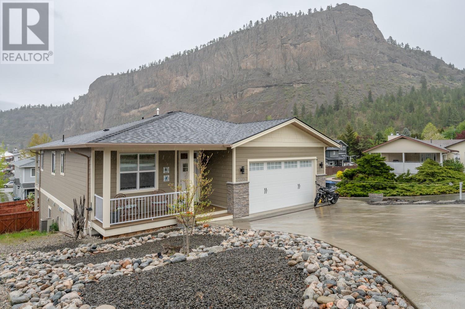 8603 Pierre Drive, Main Town, Summerland 