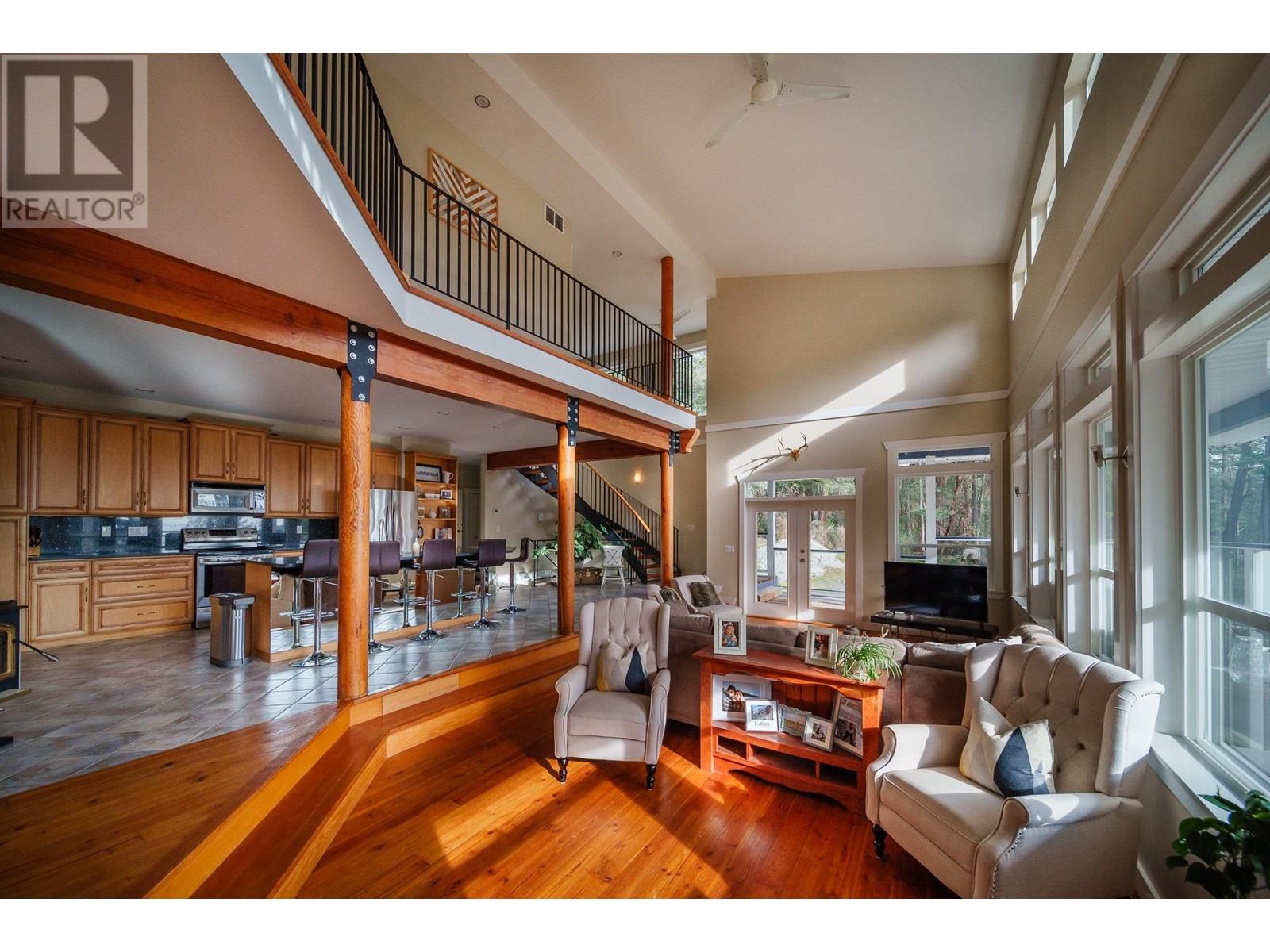 6948 Sunshine Coast Highway, Sechelt, British Columbia  V7Z 0N2 - Photo 18 - R2852036
