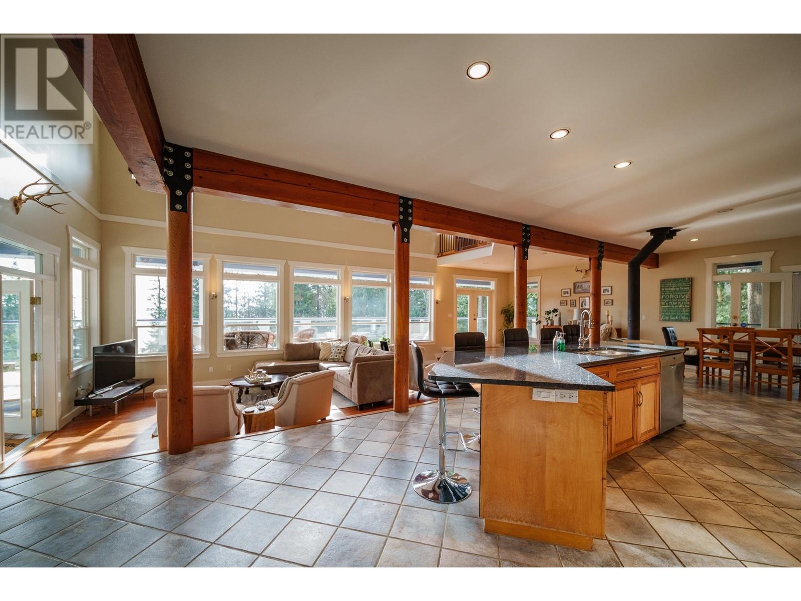 6948 Sunshine Coast Highway, Sechelt, British Columbia  V7Z 0N2 - Photo 19 - R2852036