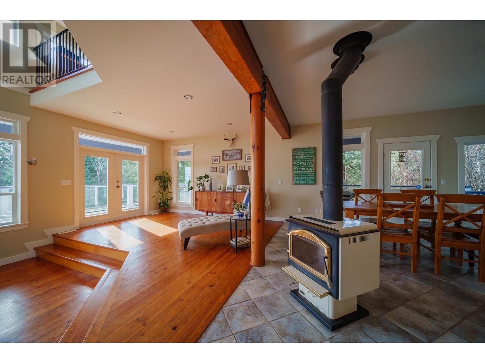6948 Sunshine Coast Highway, Sechelt, British Columbia  V7Z 0N2 - Photo 23 - R2852036