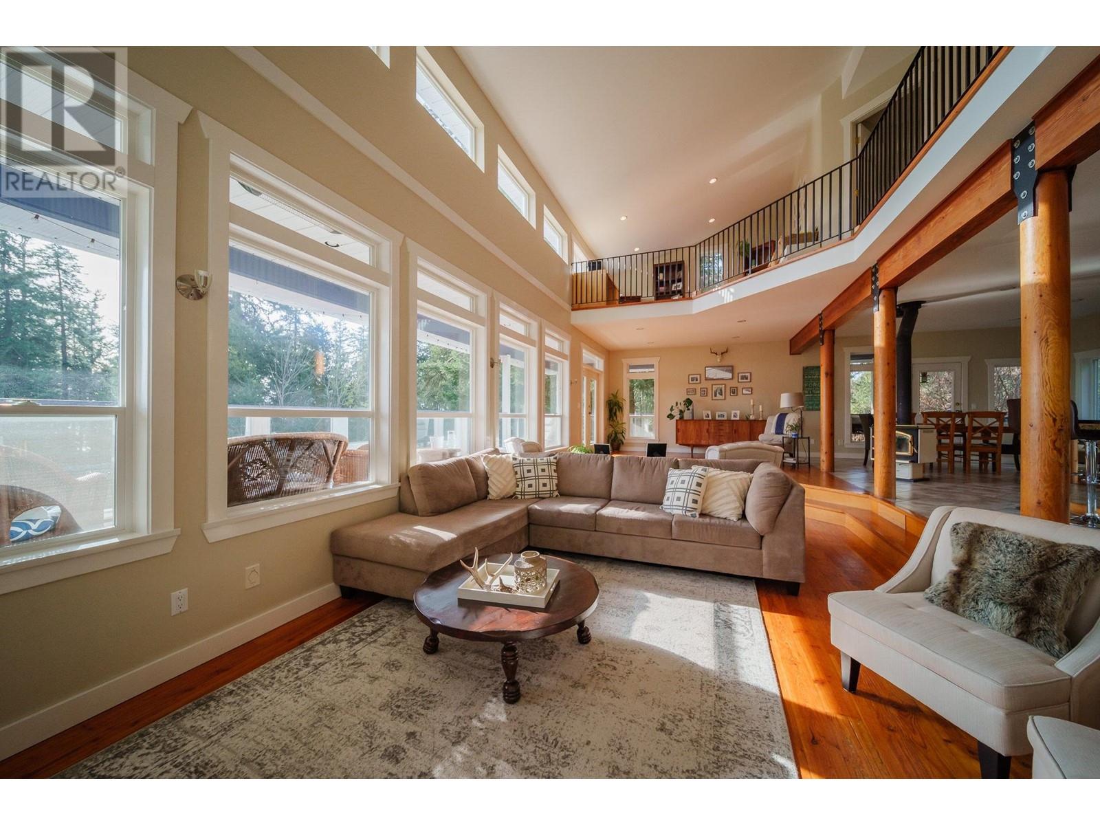 6948 Sunshine Coast Highway, Sechelt, British Columbia  V7Z 0N2 - Photo 5 - R2852036