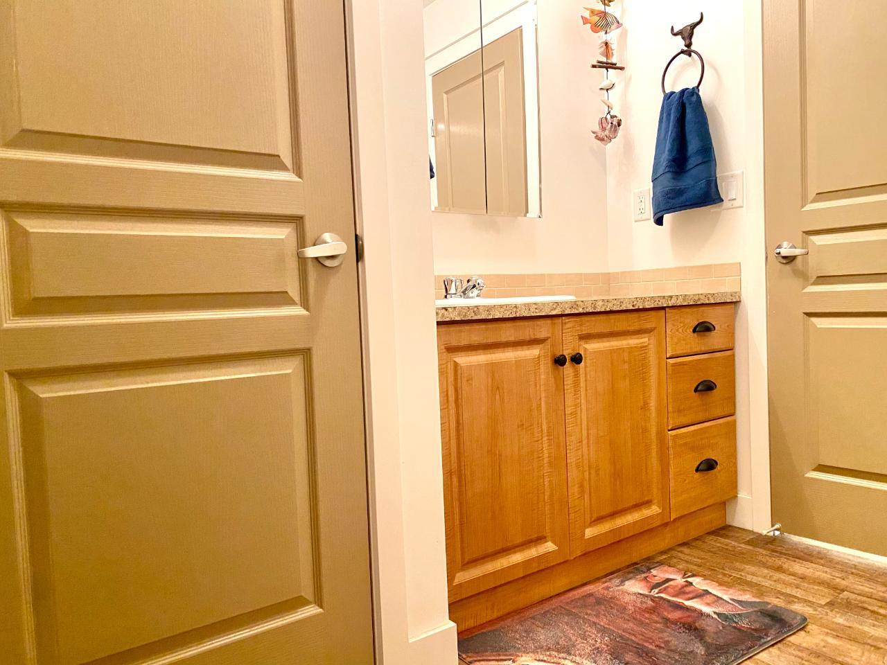 1800 Highway 3, Christina Lake, British Columbia  V0H 1E3 - Photo 16 - 2475086