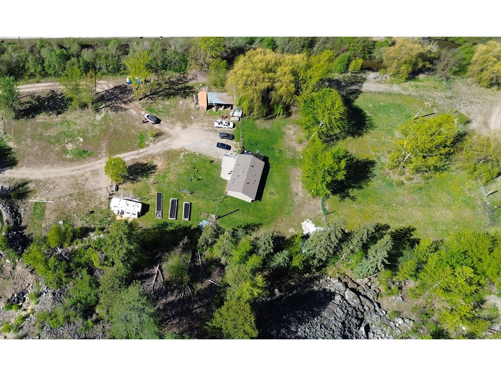 1800 Highway 3, Christina Lake, British Columbia  V0H 1E3 - Photo 4 - 2475086