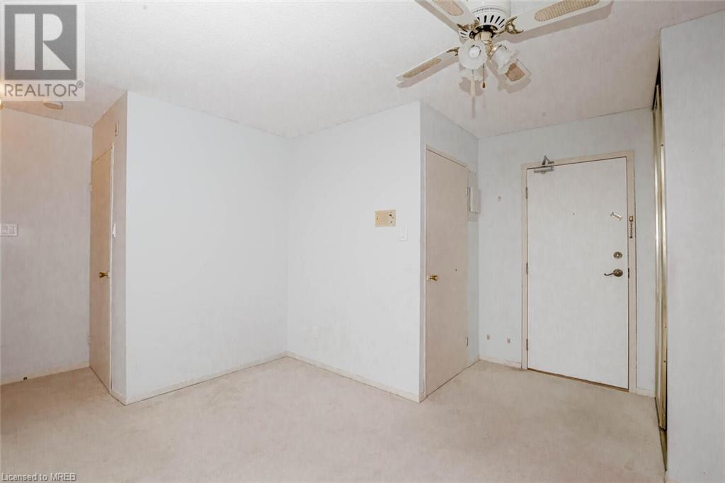 65 Westmount Road Unit# 805, Waterloo, Ontario  N2L 5G6 - Photo 10 - 40544101