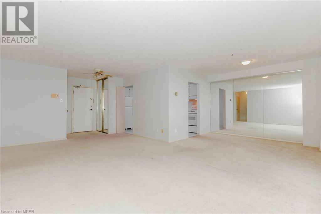 65 Westmount Road Unit# 805, Waterloo, Ontario  N2L 5G6 - Photo 14 - 40544101