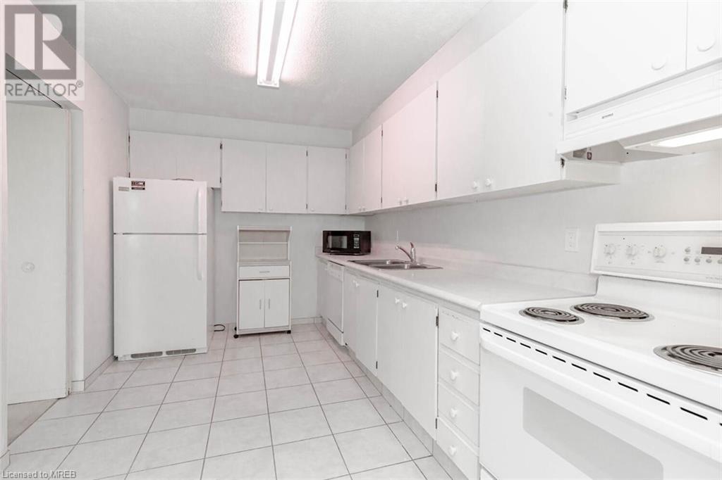 65 Westmount Road Unit# 805, Waterloo, Ontario  N2L 5G6 - Photo 17 - 40544101