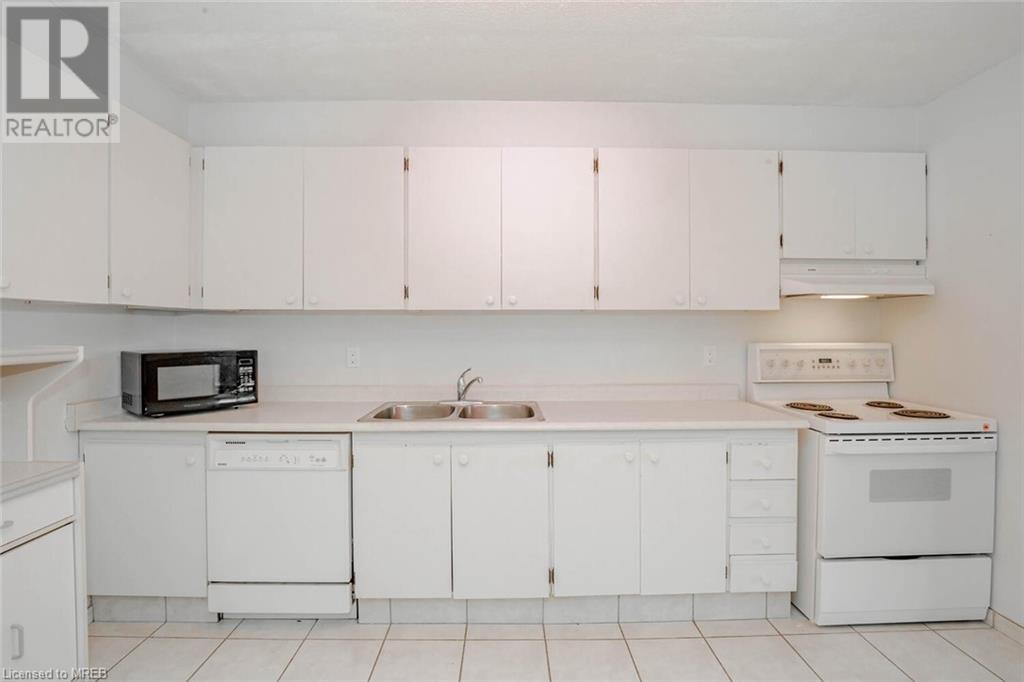 65 Westmount Road Unit# 805, Waterloo, Ontario  N2L 5G6 - Photo 18 - 40544101