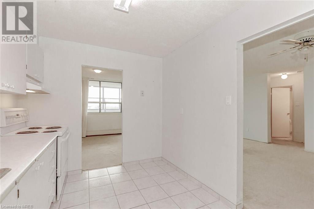 65 Westmount Road Unit# 805, Waterloo, Ontario  N2L 5G6 - Photo 20 - 40544101