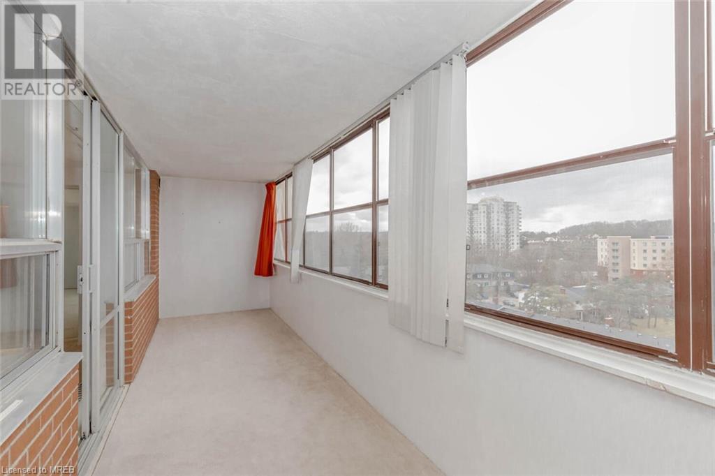 65 Westmount Road Unit# 805, Waterloo, Ontario  N2L 5G6 - Photo 27 - 40544101