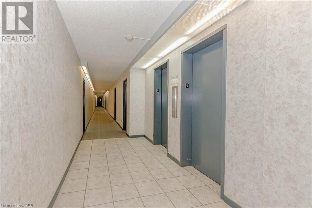 65 Westmount Road Unit# 805, Waterloo, Ontario  N2L 5G6 - Photo 6 - 40544101