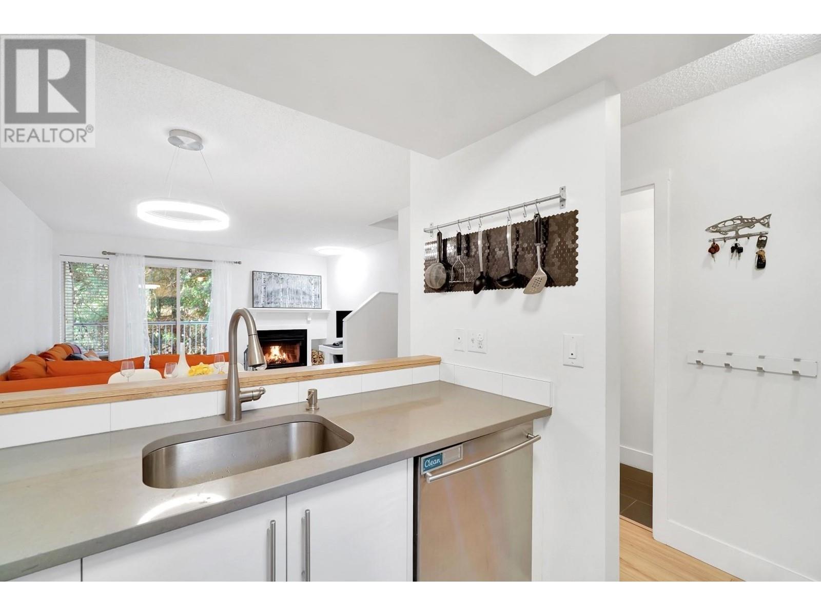 27 2978 Walton Avenue, Coquitlam, British Columbia  V3B 6V6 - Photo 3 - R2849886