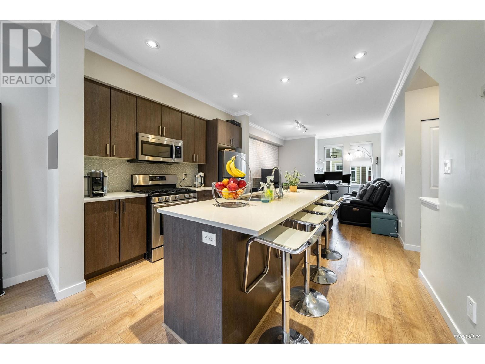 16 1111 Ewen Avenue, New Westminster, British Columbia  V3M 5E6 - Photo 5 - R2852101
