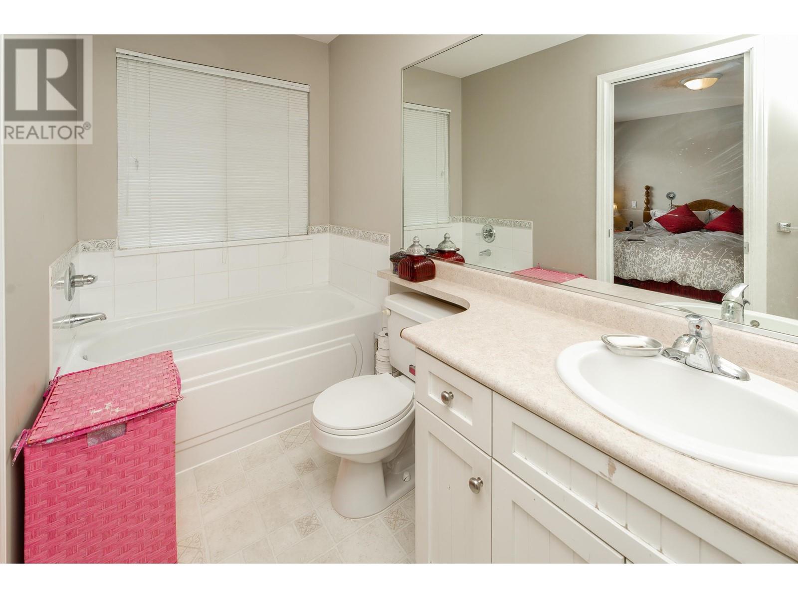 24117 102 Avenue, Maple Ridge, British Columbia  V2W 2A2 - Photo 19 - R2852140