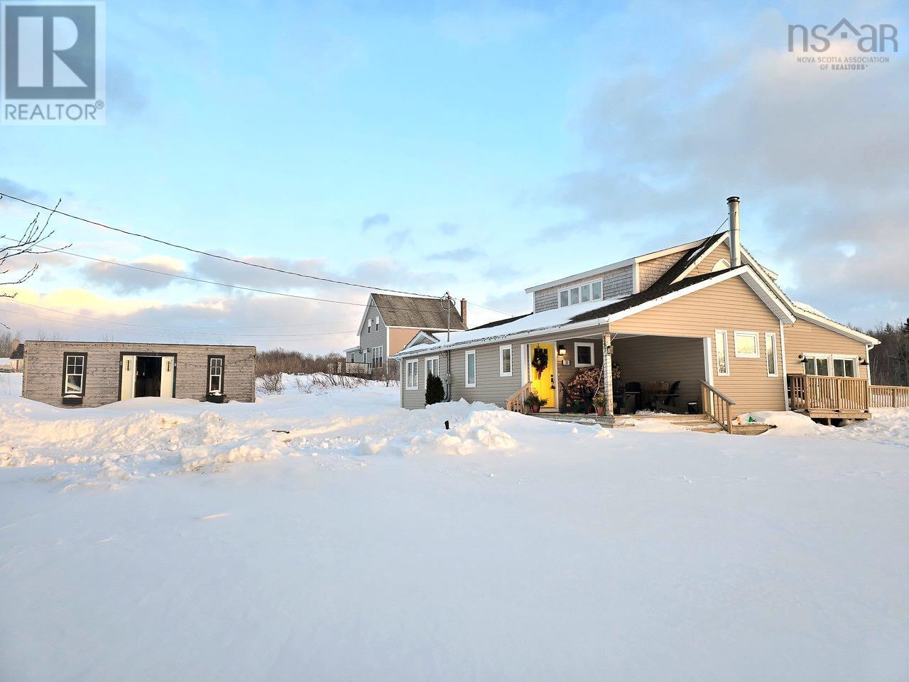 18 Cooks Lane, Victoria Mines, Nova Scotia  B1N 3J6 - Photo 2 - 202403235