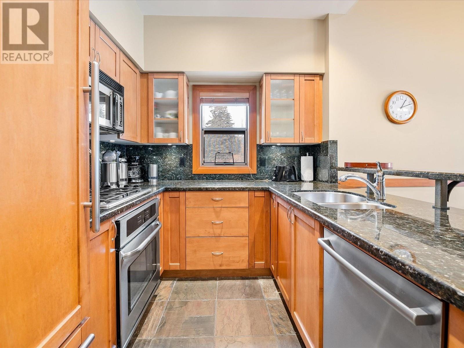 C 4867 Casabella Crescent, Whistler, British Columbia  V8E 0Z4 - Photo 6 - R2852202