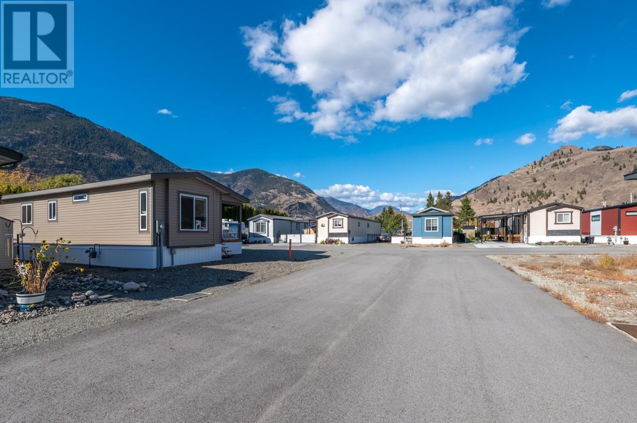 1118 MIDDLE BENCH Road Unit# 3 Keremeos