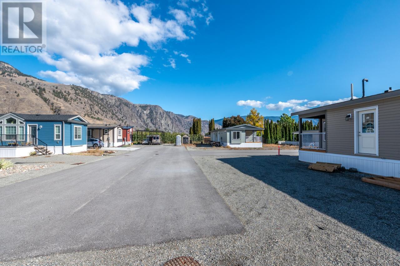 1118 MIDDLE BENCH Road Unit# 3 Keremeos