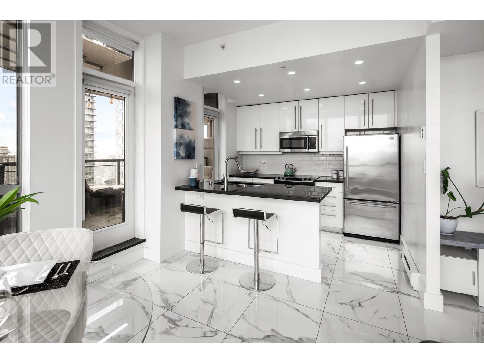 1295 Richards Street, Vancouver, British Columbia  V6B 1B7 - Photo 2 - R2852275