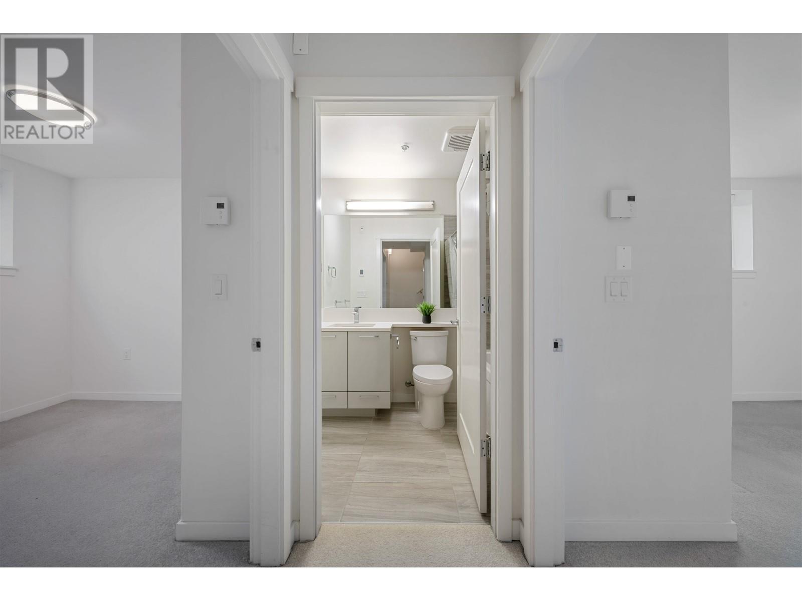 2735 Ward Street, Vancouver, British Columbia  V5R 4S6 - Photo 14 - R2852100