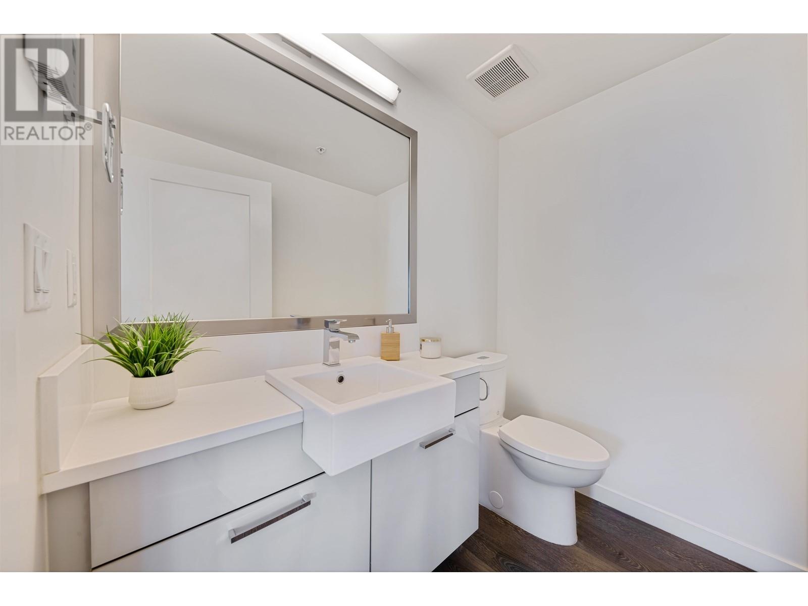 2735 Ward Street, Vancouver, British Columbia  V5R 4S6 - Photo 13 - R2852100