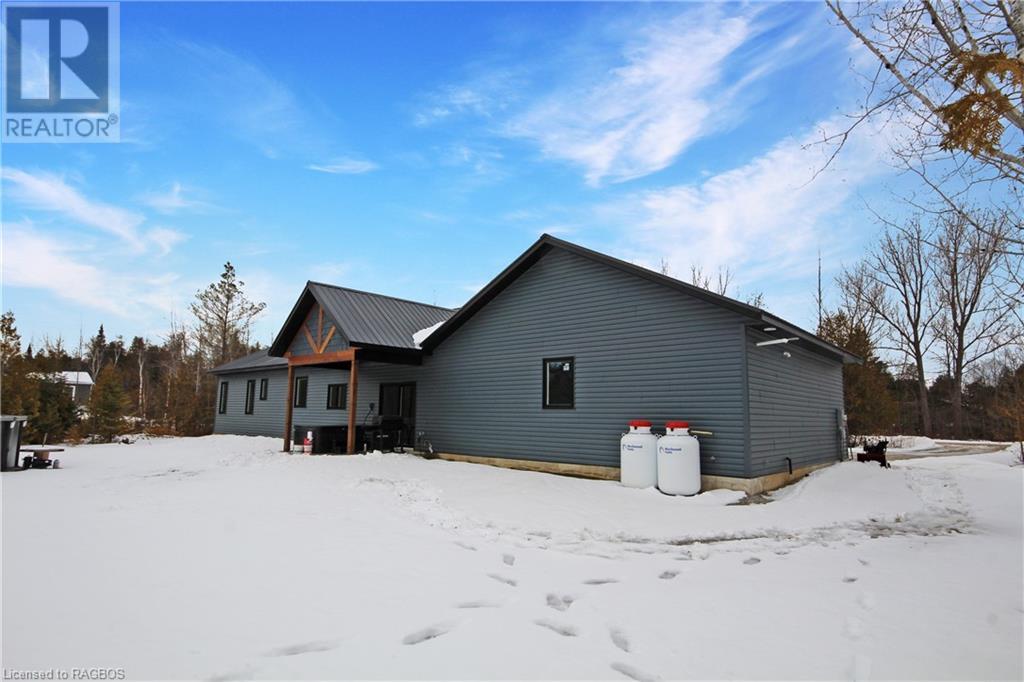 3 Pierce St N, Oliphant, Ontario  N0H 2T0 - Photo 31 - 40544091
