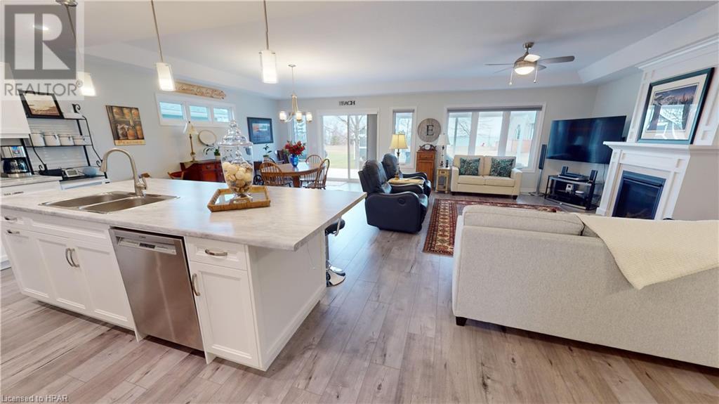 13 Lakebreeze Drive, Ashfield-Colborne-Wawanosh, Ontario  N7A 0C1 - Photo 13 - 40537673