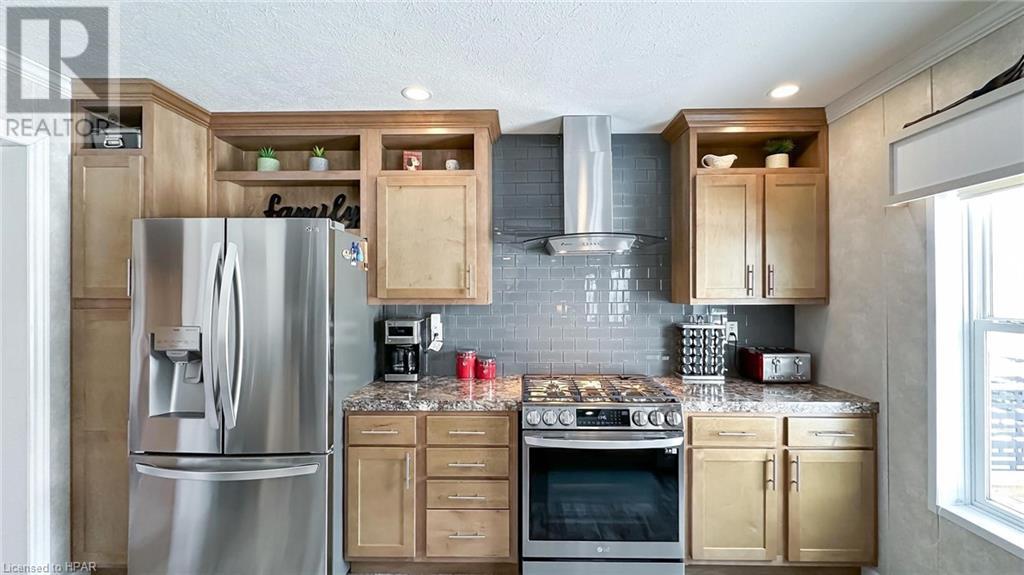 75049 Hensall Rd First Ave Unit 9, Huron East, Ontario N0K 1W0 (26544092) Coldwell Banker