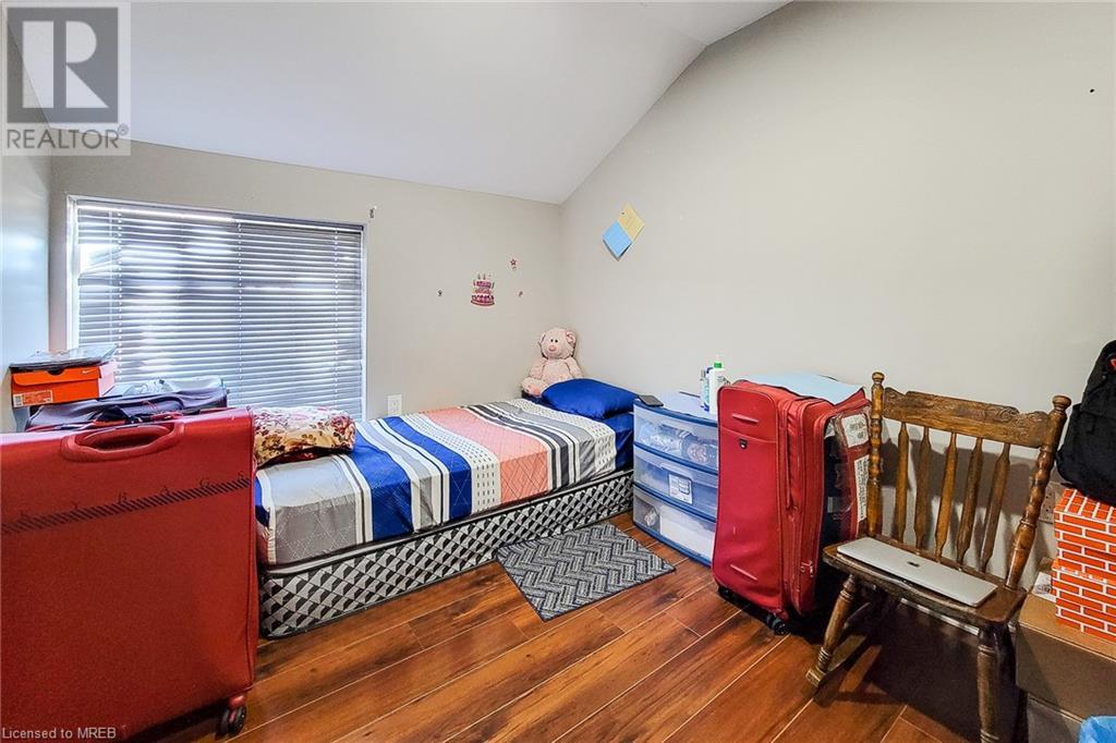 668 Upper James Street, Hamilton, Ontario  L9C 2Z3 - Photo 41 - 40542485
