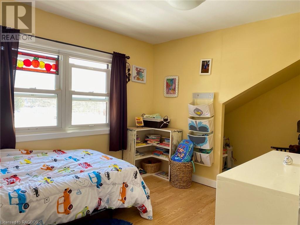 1750 8th Avenue W, Georgian Bluffs, Ontario  N4K 6V5 - Photo 16 - 40540301