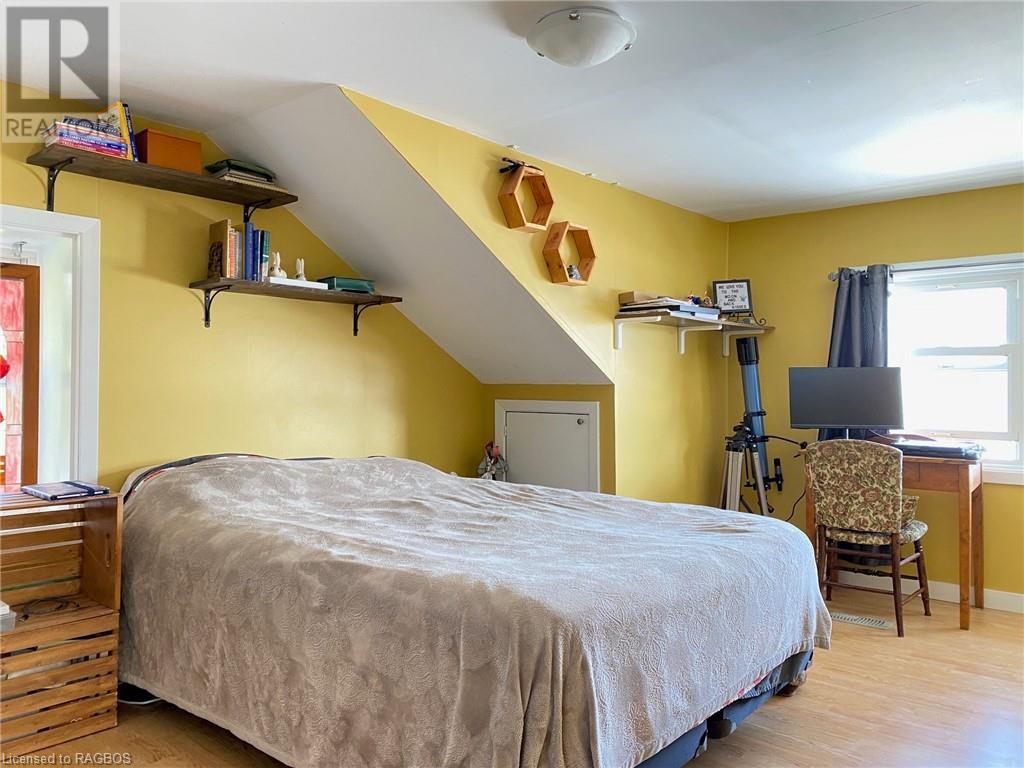 1750 8th Avenue W, Georgian Bluffs, Ontario  N4K 6V5 - Photo 17 - 40540301