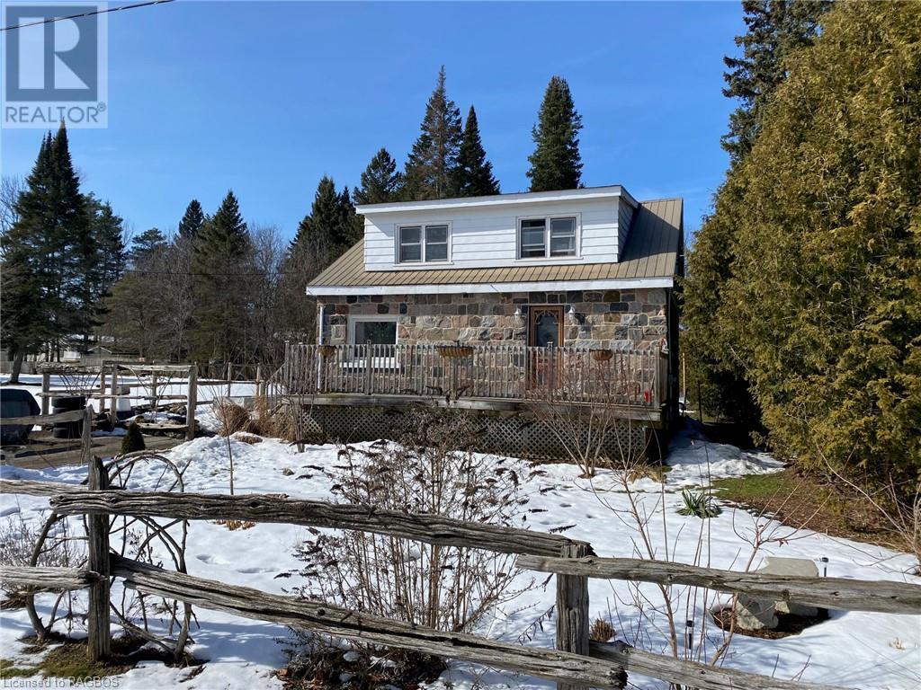 1750 8th Avenue W, Georgian Bluffs, Ontario  N4K 6V5 - Photo 2 - 40540301