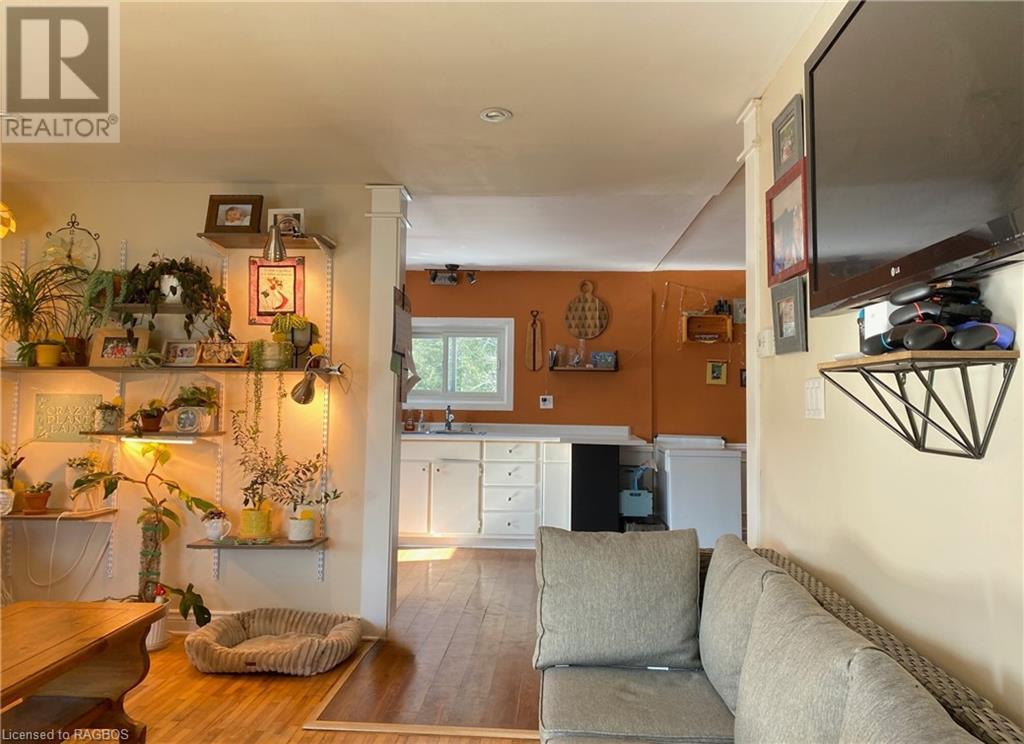 1750 8th Avenue W, Georgian Bluffs, Ontario  N4K 6V5 - Photo 8 - 40540301