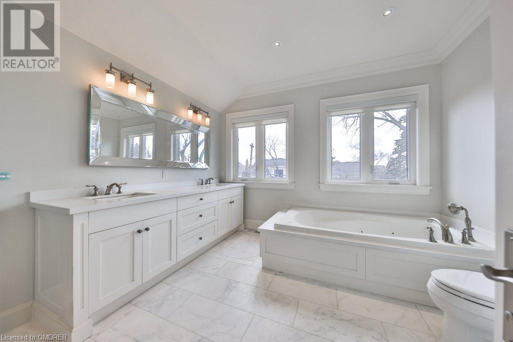 8 Bywood Drive, Etobicoke, Ontario  M9A 1L7 - Photo 17 - 40541204