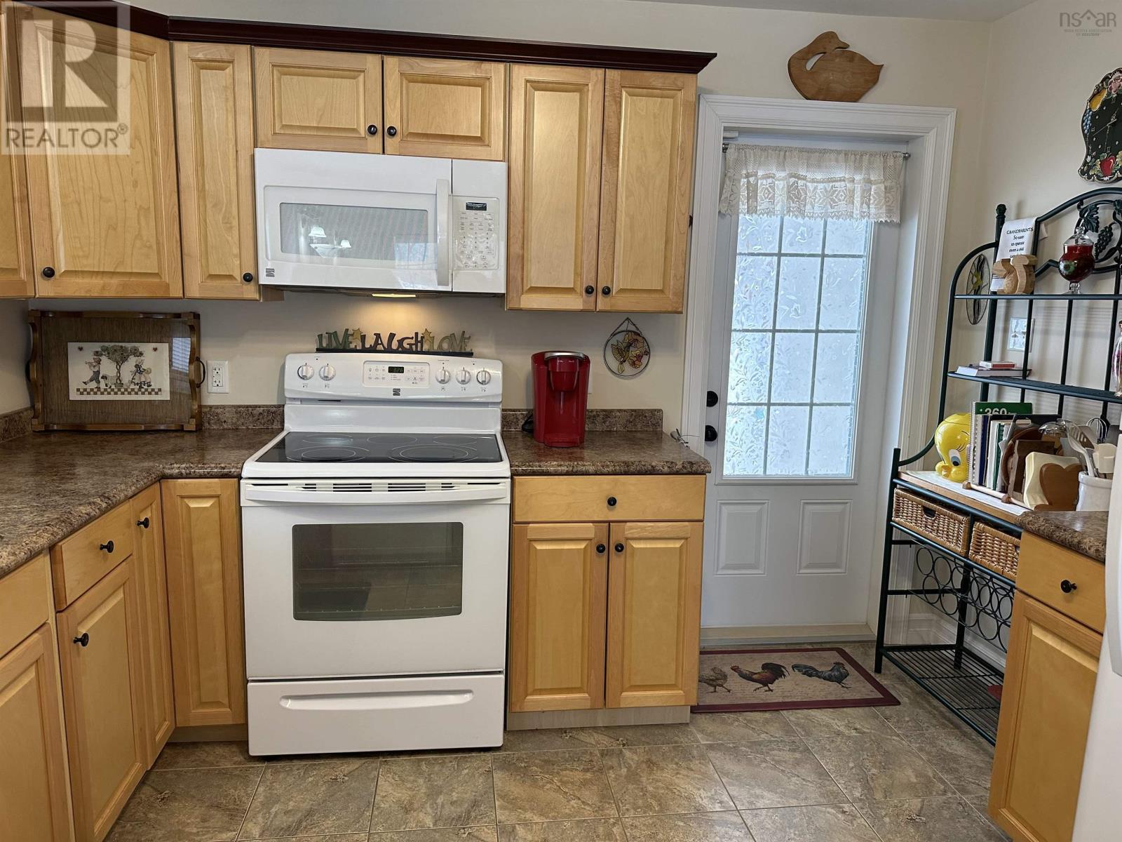 318 Victoria Road, Bridgewater, Nova Scotia  B4V 2P1 - Photo 14 - 202403307