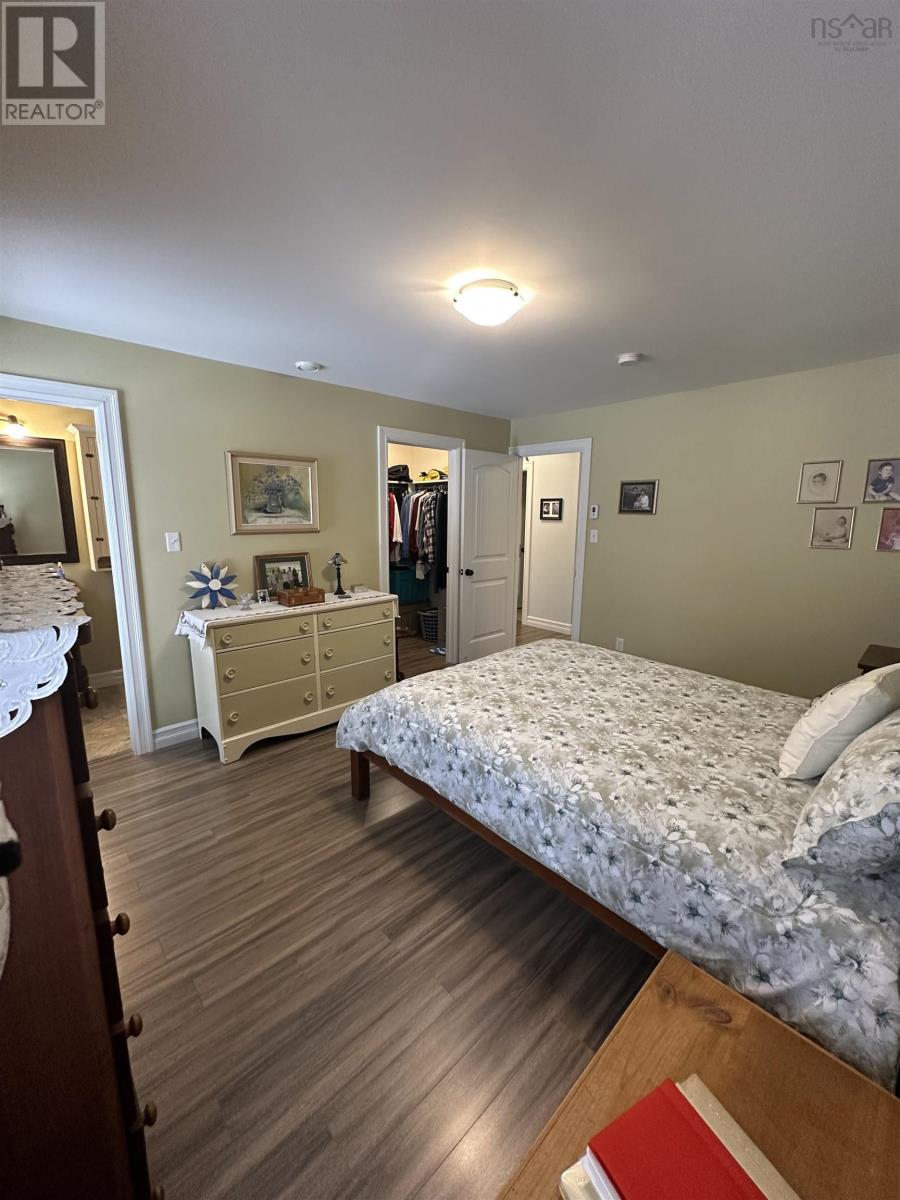 318 Victoria Road, Bridgewater, Nova Scotia  B4V 2P1 - Photo 27 - 202403307