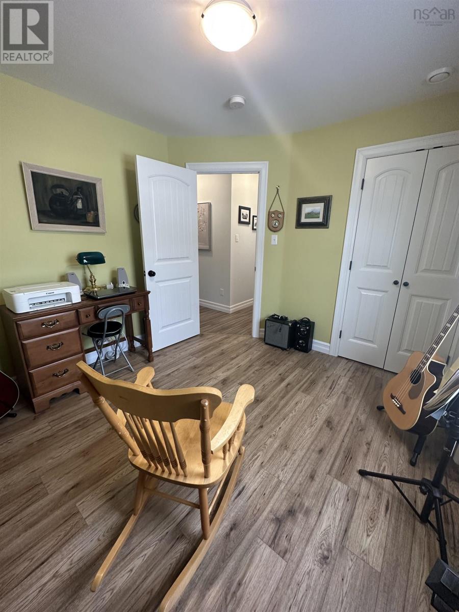318 Victoria Road, Bridgewater, Nova Scotia  B4V 2P1 - Photo 34 - 202403307