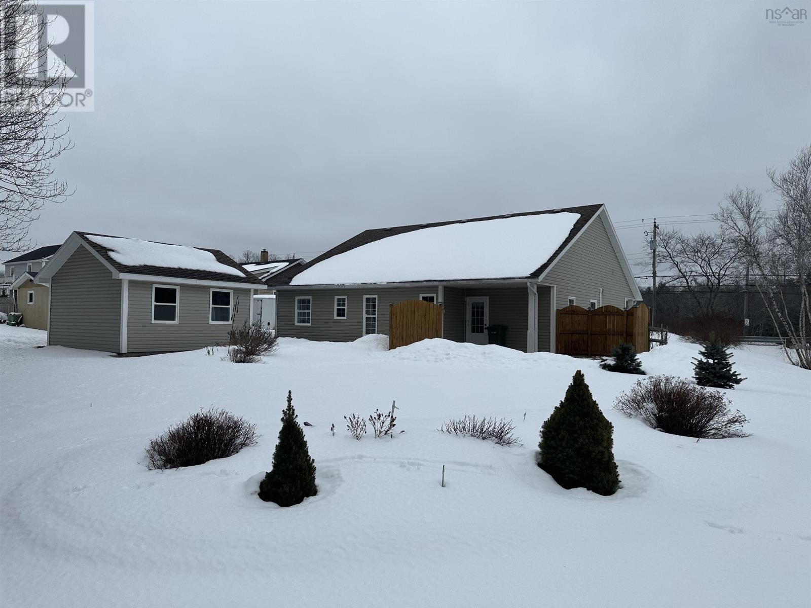 318 Victoria Road, Bridgewater, Nova Scotia  B4V 2P1 - Photo 47 - 202403307